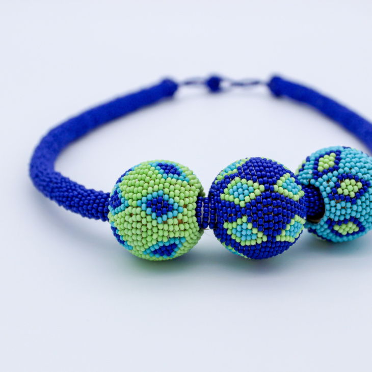 beaded-bauble-necklace-blue