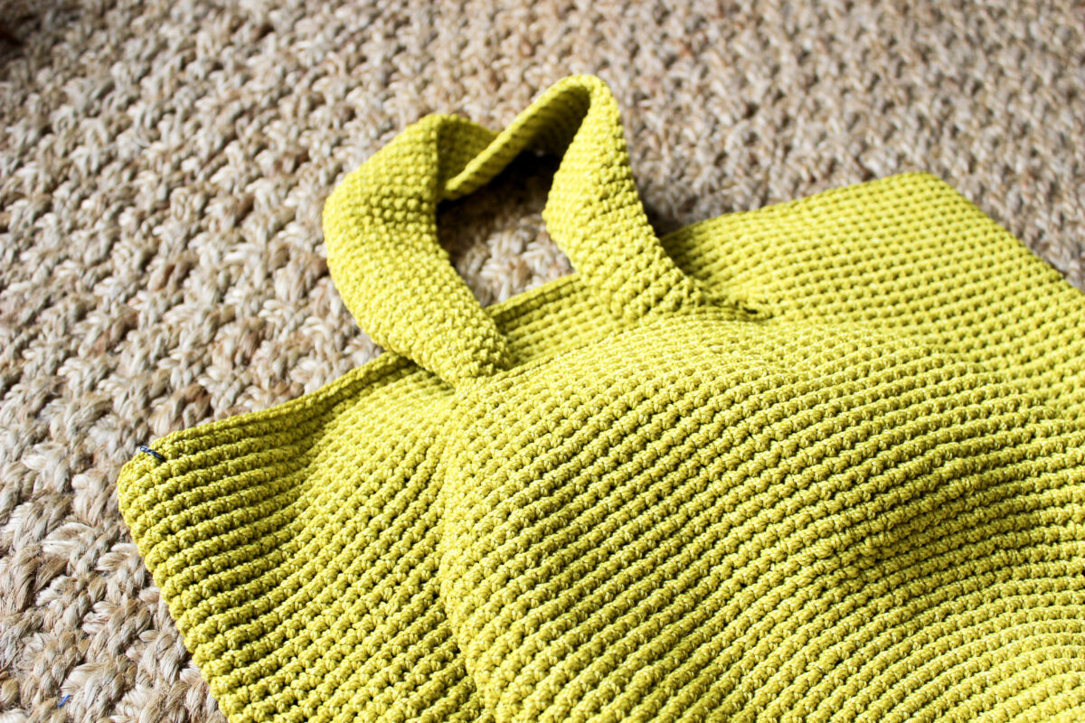 Crochet bucket bag-yellow